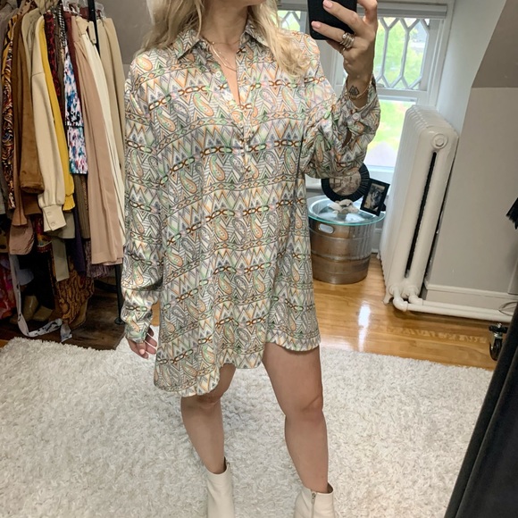 Flowy tunic-dress - Picture 2 of 7